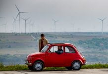 Charleston – Exista prietenie intre sot si amant(?)