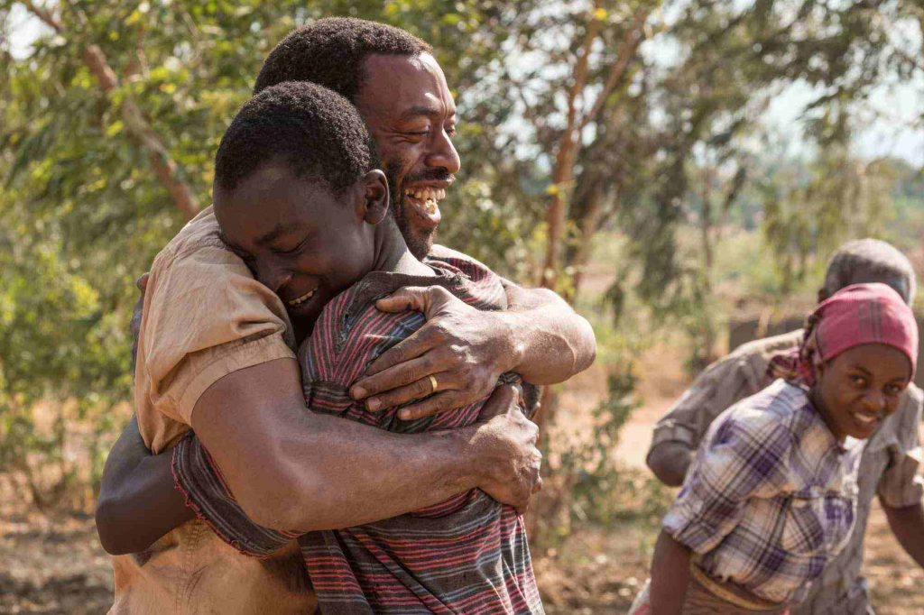 the boy who harnessed the wind filme netflix inspirate din fapte reale