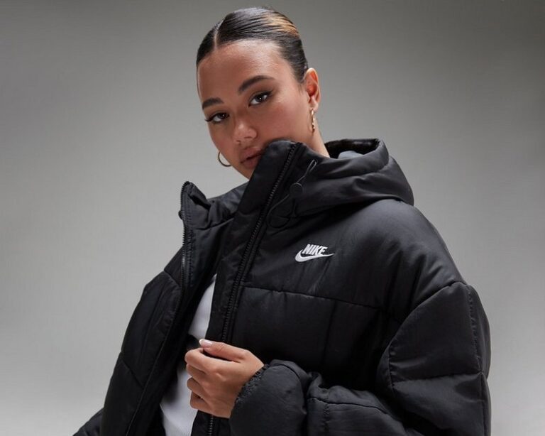 Levi’s, Timberland si Converse – Cum sa combini trei branduri legendare in acelasi outfit de iarna pentru femei