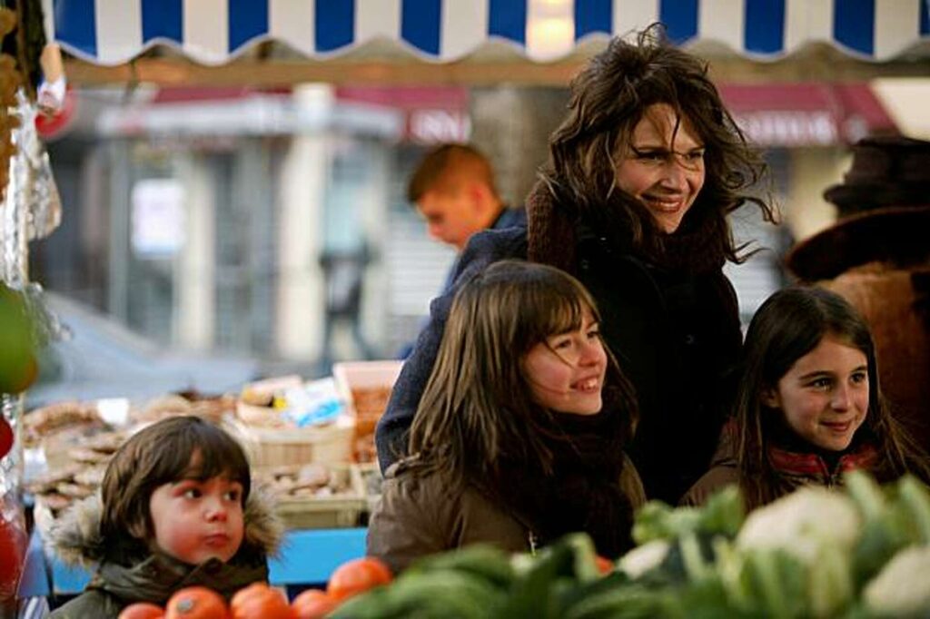 paris juliette binoche filme despre paris